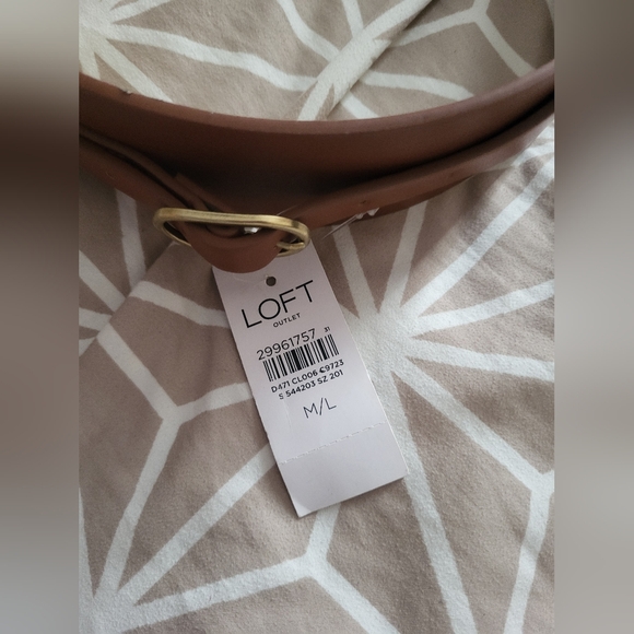 LOFT Tan Belt with Gold Buckle - Picture 3 of 6